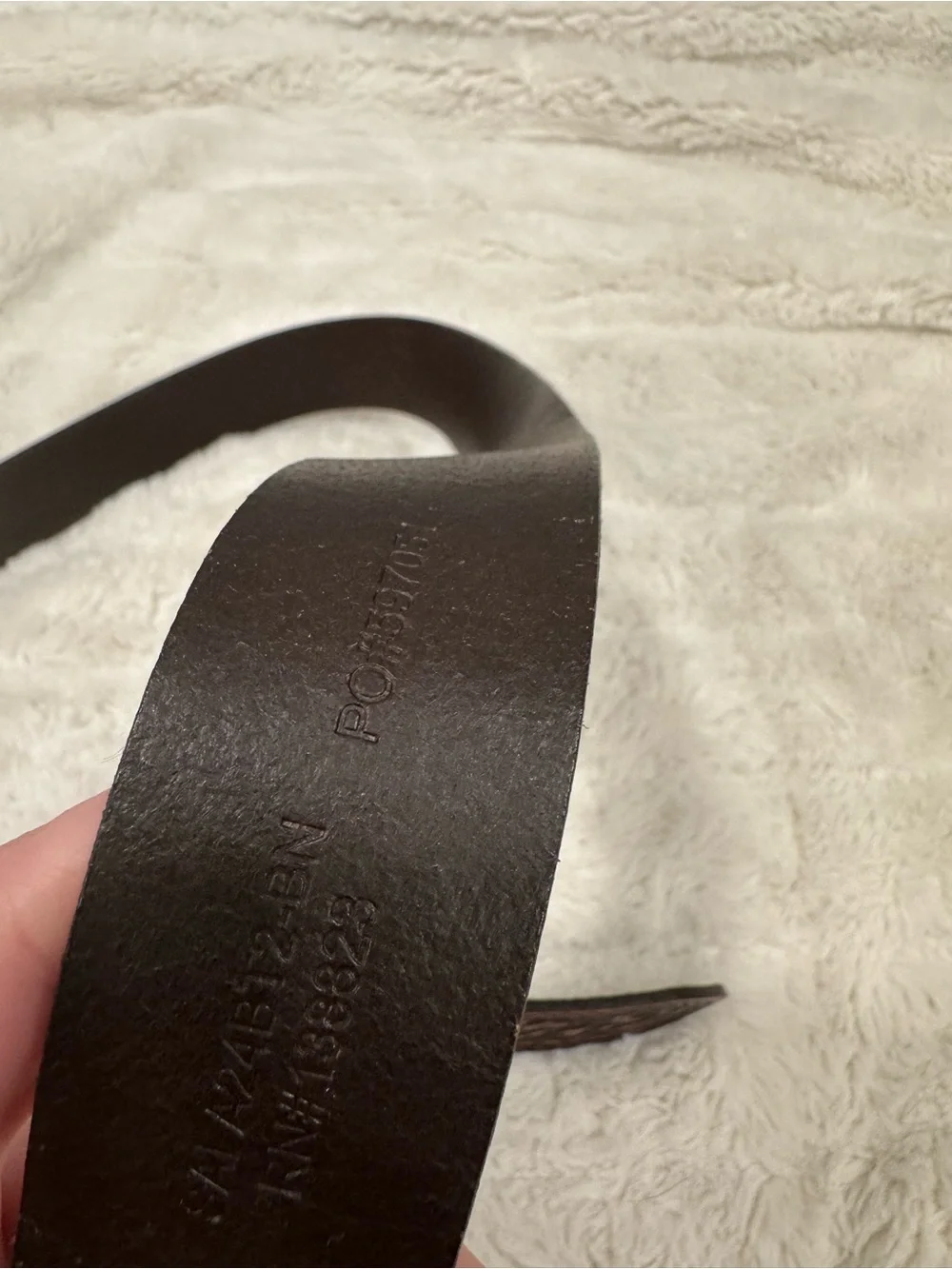 NWT Shyanne Women’s Tooled Cross Leather Belt - Picture 8 of 8